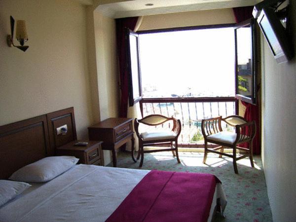 Reis Hotel Сіноп Номер фото